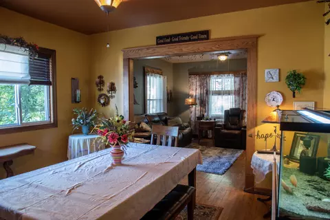 211 E Houston St, Garrett, IN 46738 photo 9