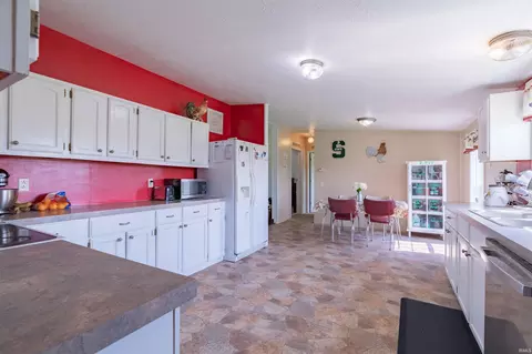 8312 S 400 E, Claypool, IN 46510 photo 17