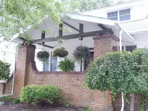 205 E Silver St, Bluffton, IN 46714 photo 4