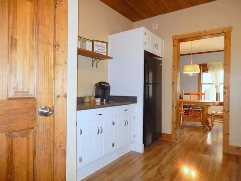 205 E Silver St, Bluffton, IN 46714 photo 8