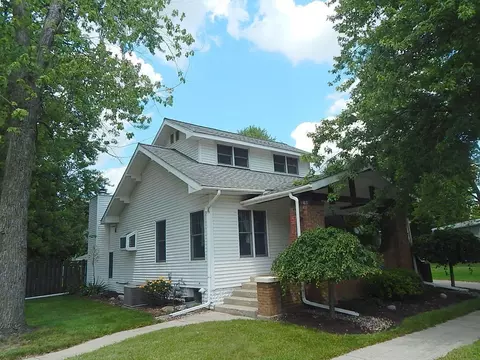 205 E Silver St, Bluffton, IN 46714 photo 1