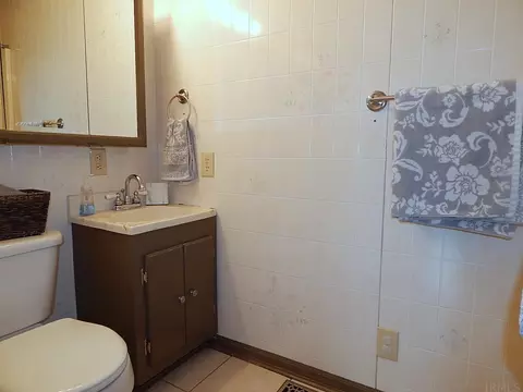 205 E Silver St, Bluffton, IN 46714 photo 20