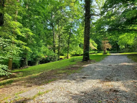 3716 Riverbluff Rd, Bedford, IN 47421 photo 4