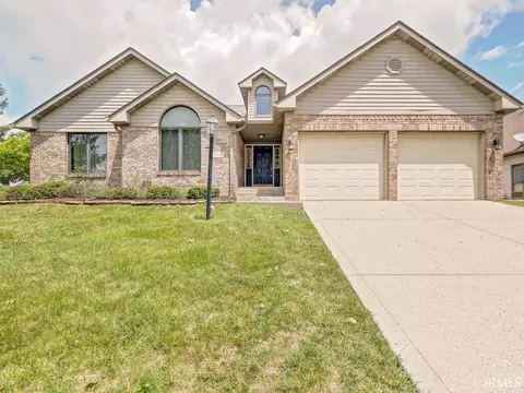 3707 E Tamarron Dr, Bloomington, IN 47408 photo 1