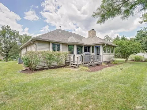 3707 E Tamarron Dr, Bloomington, IN 47408 photo 2