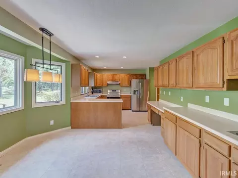 3707 E Tamarron Dr, Bloomington, IN 47408 photo 9