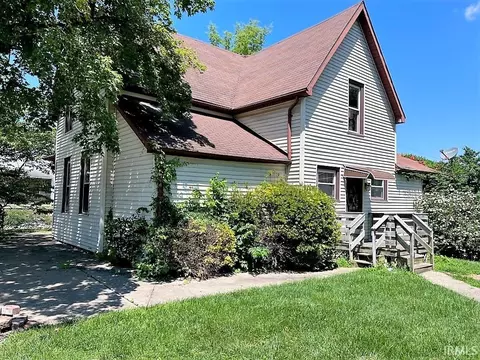 902 Mill St, Jasper, IN 47546 photo 1