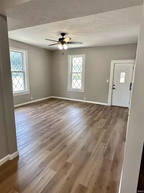 1027 N Washington St, Delphi, IN 46923 photo 10