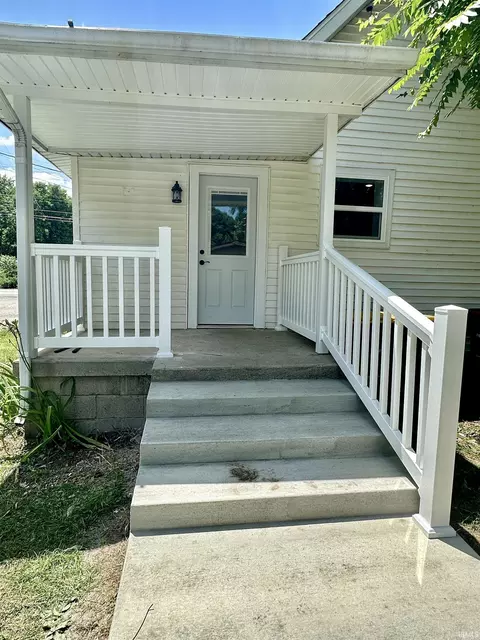 1027 N Washington St, Delphi, IN 46923 photo 4