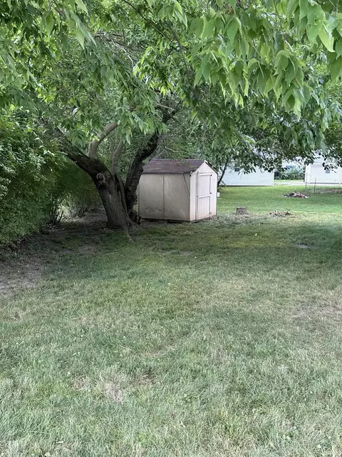 1027 N Washington St, Delphi, IN 46923 photo 5