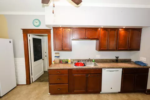 300 E High St, Garrett, IN 46738 photo 19