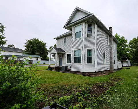 300 E High St, Garrett, IN 46738 photo 3