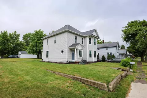 300 E High St, Garrett, IN 46738 photo 2