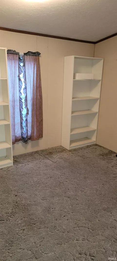 305 S Mill St, Hazleton, IN 47640 photo 9