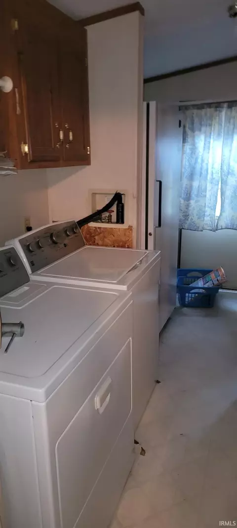 305 S Mill St, Hazleton, IN 47640 photo 6