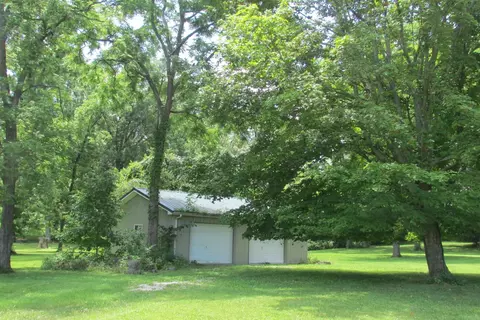 237 Yockey Ests, Mitchell, IN 47446 photo 2