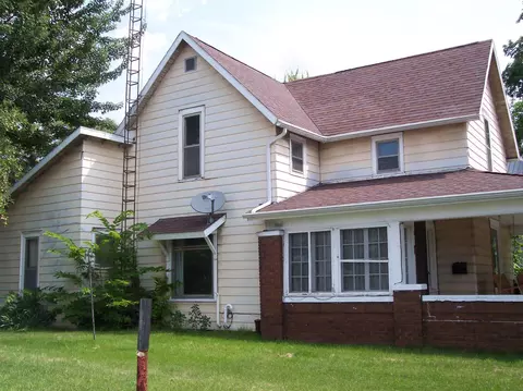 202 E Main St, Syracuse, IN 46567 photo 7