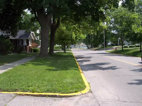 202 E Main St, Syracuse, IN 46567 photo 3