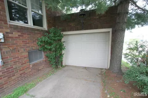 310 E 9th St, Jasper, IN 47546 photo 6