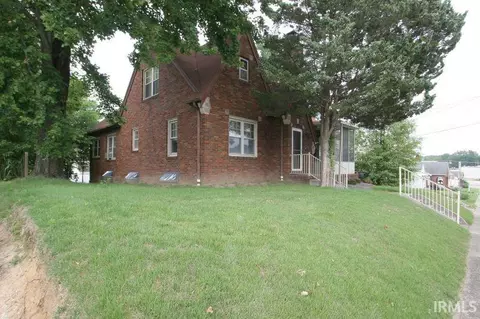 310 E 9th St, Jasper, IN 47546 photo 3