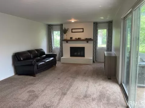 604 S Park Dr, Fowler, IN 47944 photo 4