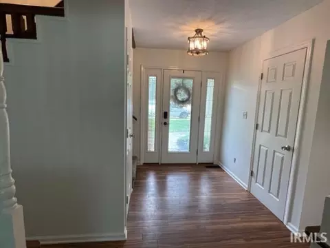 604 S Park Dr, Fowler, IN 47944 photo 2