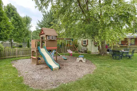 925 E Buchanan Dr, Plainfield, IN 46168 photo 22