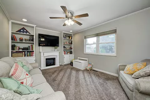 925 E Buchanan Dr, Plainfield, IN 46168 photo 4