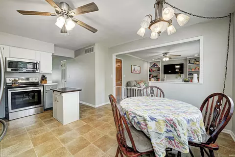 925 E Buchanan Dr, Plainfield, IN 46168 photo 11