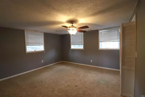 209 E Monroe St, Delphi, IN 46923 photo 21