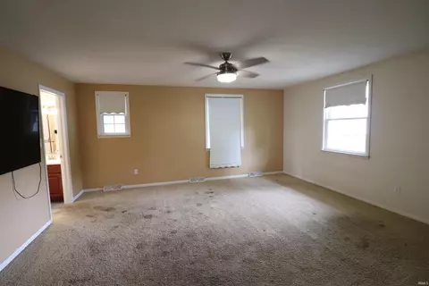 209 E Monroe St, Delphi, IN 46923 photo 11