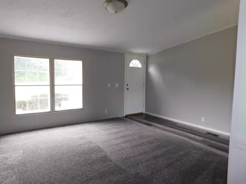 4112 Smith Dr, Bedford, IN 47421 photo 9
