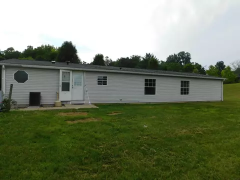 4112 Smith Dr, Bedford, IN 47421 photo 4