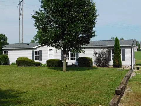 4112 Smith Dr, Bedford, IN 47421 photo 1