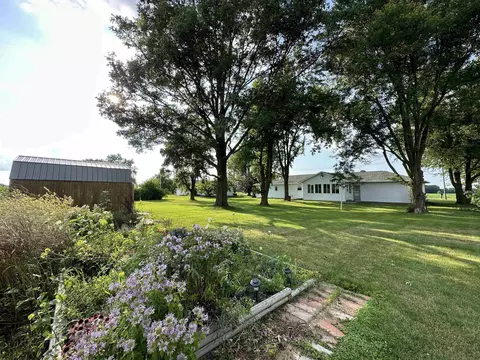 4607 Yoder Rd, Yoder, IN 46798 photo 3
