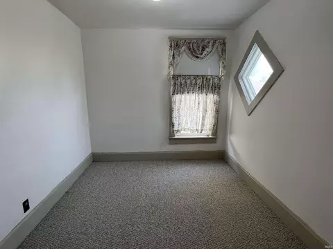 207 E 6th St, Peru, IN 46970 photo 15