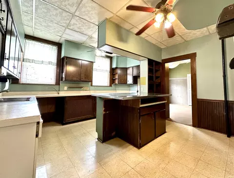 215 E 9th St, Jasper, IN 47546 photo 7
