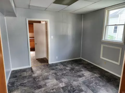 818 S Main St, Bicknell, IN 47512 photo 7