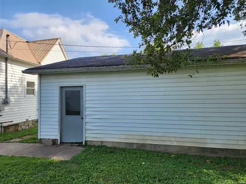 818 S Main St, Bicknell, IN 47512 photo 12