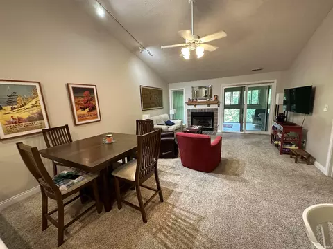 1851 Eagle Bay Dr, Bloomington, IN 47401 photo 2