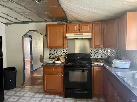 2702 E 16th St, Muncie, IN 47302 photo 6