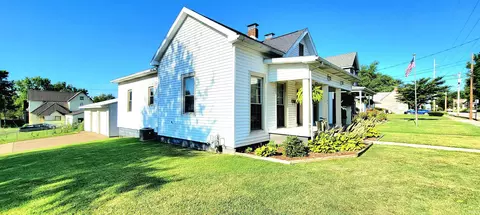 1107 E Walnut St, Washington, IN 47501 photo 31