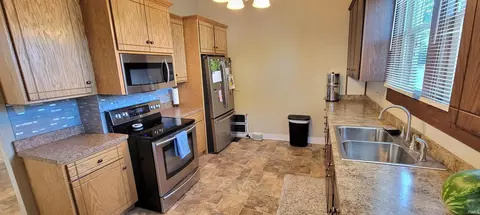 1107 E Walnut St, Washington, IN 47501 photo 4