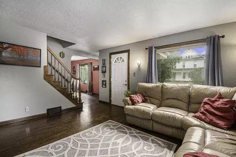 104 E Wabash Ave, Wakarusa, IN 46573 photo 5