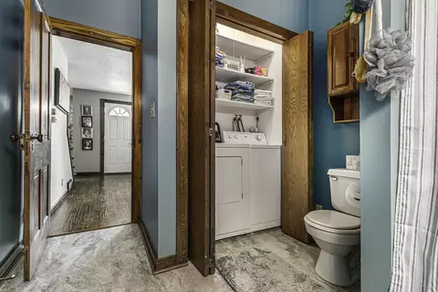 104 E Wabash Ave, Wakarusa, IN 46573 photo 12