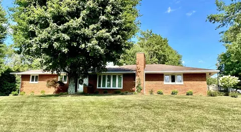 1868 S E St, Jasper, IN 47546 photo 1
