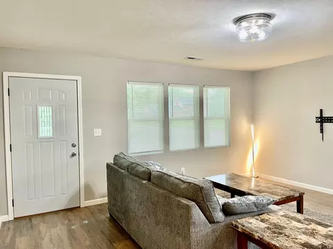 1133 W Oak St, Mitchell, IN 47446 photo 5