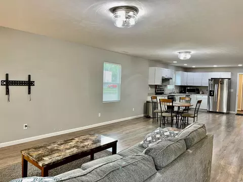 1133 W Oak St, Mitchell, IN 47446 photo 6