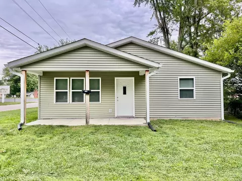 1133 W Oak St, Mitchell, IN 47446 photo 1
