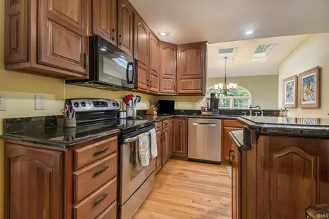 52421 Windover Ln, Granger, IN 46530 photo 8